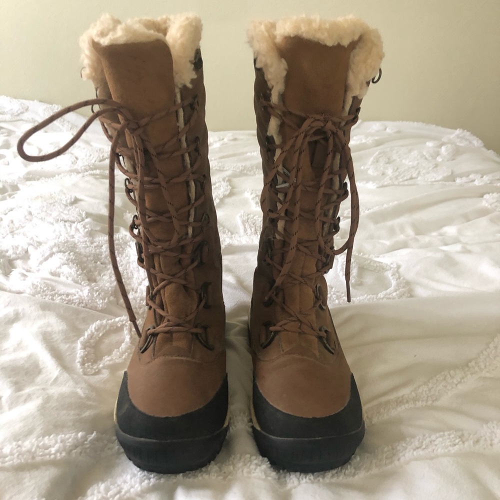 Bear paw lace up shearling lined snow boots